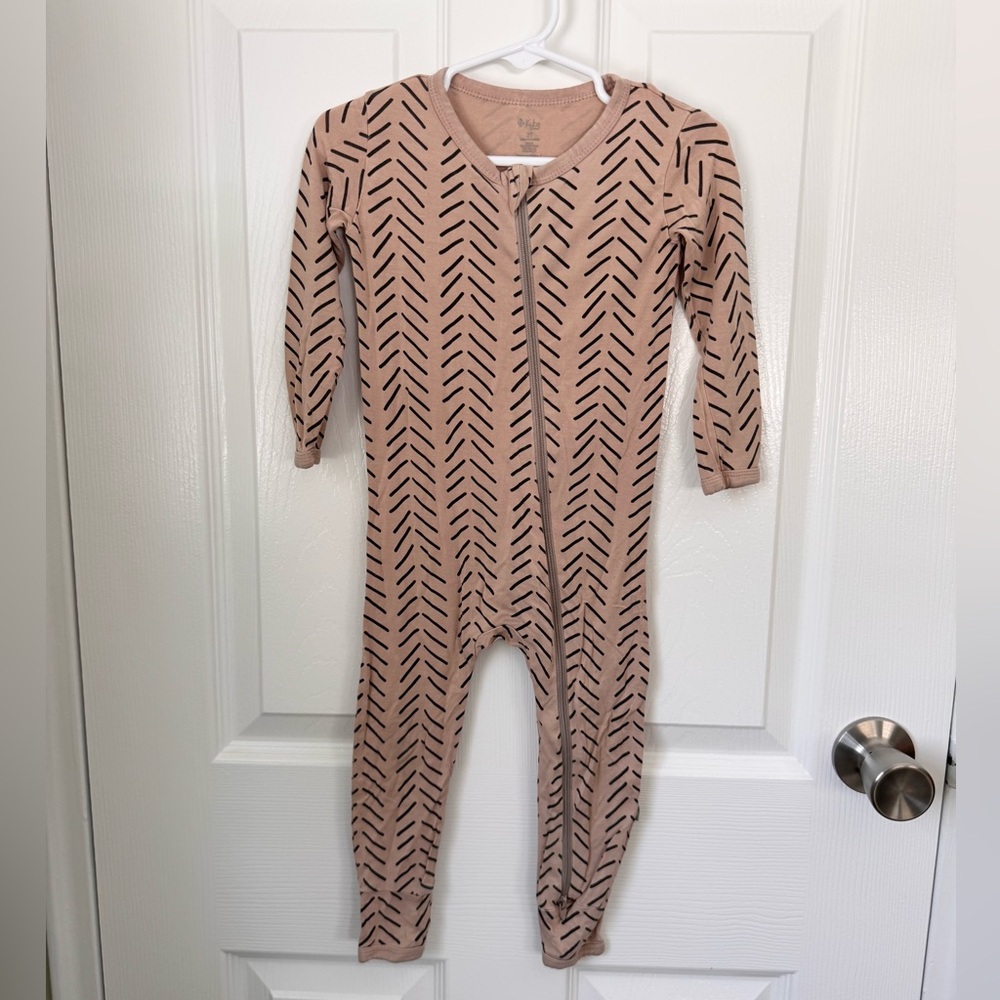 Kyte Baby Zippers Long Sleeve Romper